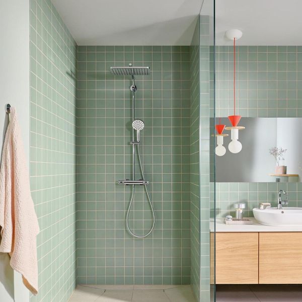 Grohe Vitalio Joy+ CoolTouch System 350x230 Duschsystem mit Thermostat, Aufputz, chrom
