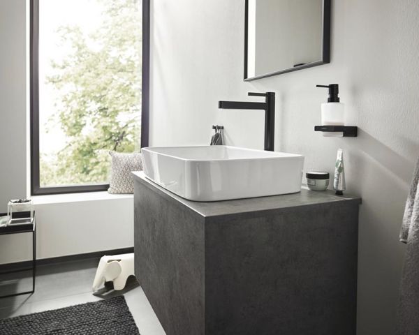 hansgrohe Finoris Einhebel-Waschtischarmatur 260 für Waschschüsseln mit Push-Open Ablaufgarnitur, schwarz matt 76070670