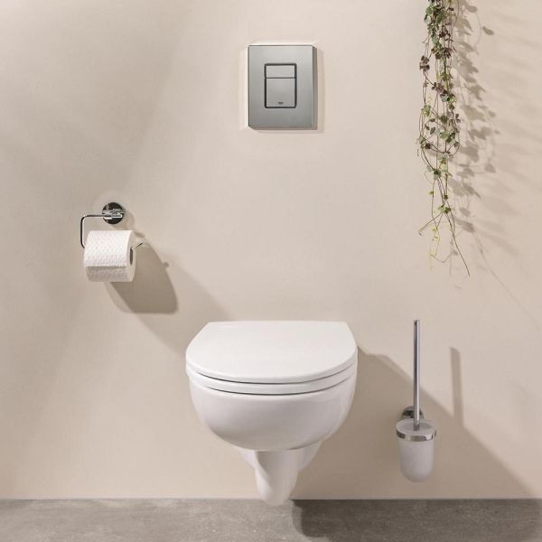 Grohe Solido Compact 5-in1 WC-Set mit Even Drückerplatte, Soft-Close-WC-Sitz, chrom 112954SH00