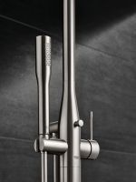 Vorschau: Grohe Essence Duschsystem bodenstehend/freistehend, supersteel