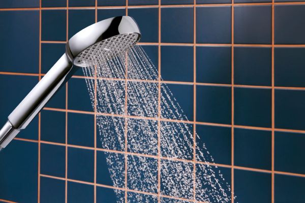 hansgrohe Activera Select S Duschset 95 2jet EcoSmart mit Duschstange Varia 72cm, chrom