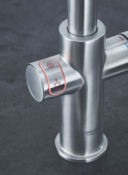 Grohe Red Duo Einhand-Spültischbatterie, L-Auslauf, Armatur und Boiler Größe M, supersteel