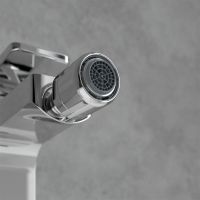 Vorschau: Villeroy&Boch Architectura Square Einhebel-Bidetarmatur mit Ablaufgarnitur