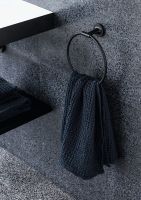 Vorschau: Duravit Starck T Handtuchring, geschlossene Form, wandhängend, schwarz matt 0099474600