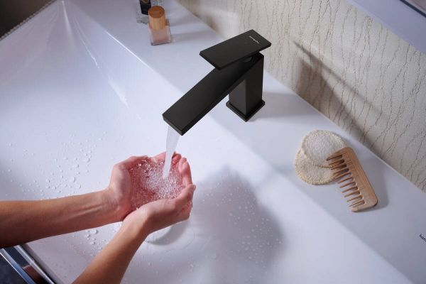 Hansgrohe Tecturis E Waschtischarmatur 110 CoolStart wassersparend+, ohne Ablauf, schwarz matt