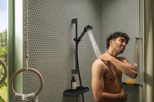 hansgrohe Activera Select S Brausesystem mit ShowerTablet Select, EcoSmart, schwarz matt