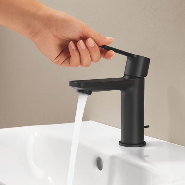 Grohe Lineare Einhand-Waschtischbatterie XS-Size Kaltstart, Ablaufgarnitur, schwarz matt 237902431