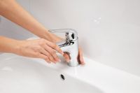 Vorschau: Grohe QuickFix Swift 2023 Einhand-Waschtischbatterie Push-Open mit Kindersicherung, S-Size, chrom