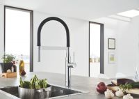 Vorschau: Grohe Essence Küchenarmatur mit Profibrause