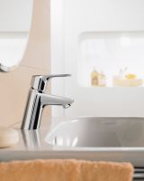 Vorschau: Hansgrohe Focus Einhebel-Waschtischmischer 70 mit Push-Open Ablaufgarnitur, chrom