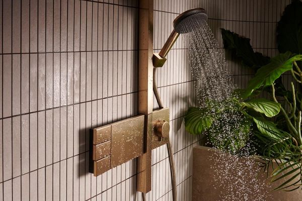 hansgrohe Raindance Alive Q Duschsystem 210/340 2 Strahlarten, EcoSmart, brushed bronze