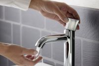 Vorschau: Duravit White Tulip Einhebel-Waschtischmischer XL ohne Zugstangen-Ablaufgarnitur, chrom