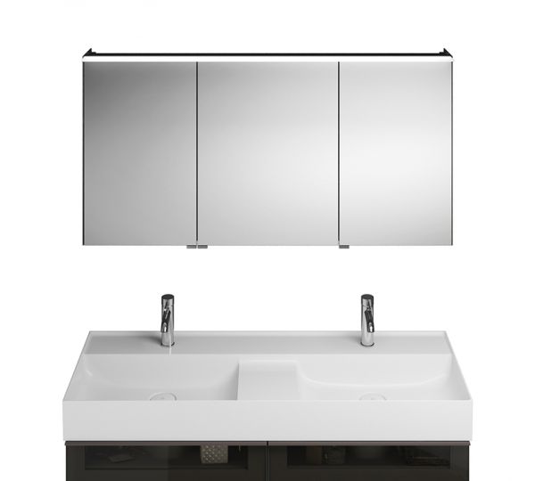 Burgbad Yumo Spiegelschrank mit horizontaler LED-Beleuchtung und 3 Spiegeltüren, 130,6x67cm