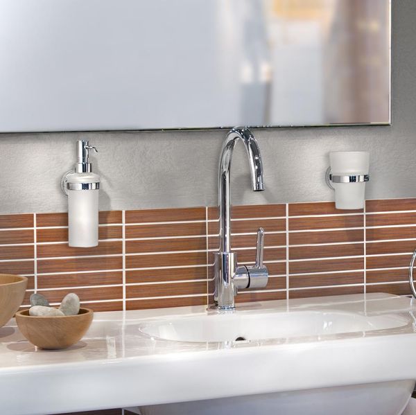 Smedbo Home Zahnputzbecherhalter mit mattem Glas, chrom