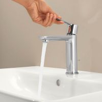 Vorschau: Grohe Lineare Einhand-Waschtischbatterie S-Size, Zugstangen-Ablaufgarnitur, chrom 32114001