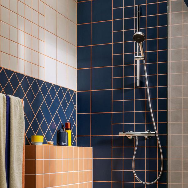 hansgrohe Activera Select S Brausesystem Aufputz, Thermostat, Duschstange 65cm chrom 28876000 