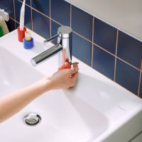 Vorschau: hansgrohe Zesis S Waschtischarmatur 100 CoolStart mit Metall Zugstangen-Ablaufgarnitur, chrom