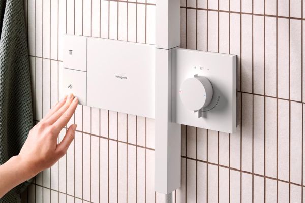 hansgrohe Raindance Alive S Duschsystem 300 mit ShowerSelect Comfort, weiß matt