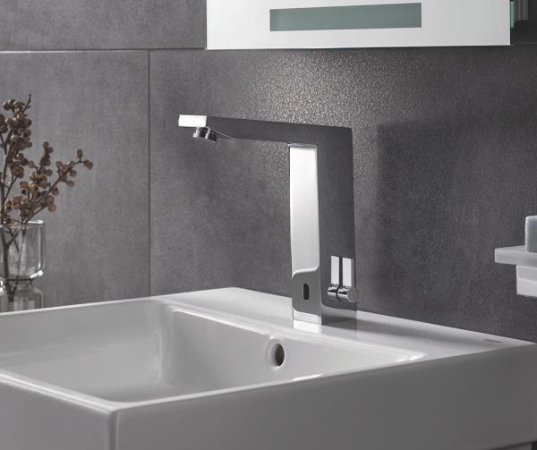 Grohe Eurocube E Infrarot-Elektronik für Waschtisch mit Mischung, Batteriebetrieb, chrom 36441000 