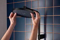 Vorschau: hansgrohe Activera S Duschsystem 240 1jet Reno Varia, EcoSmart, schwarz matt