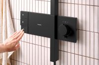 Vorschau: hansgrohe Raindance Alive S Duschsystem 300 2 Strahlarten mit ShowerSelect Comfort, schwarz matt