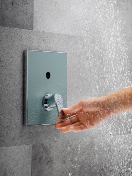 WimTec PROOF S4 HyPlus manuelle Duscharmatur 12V Netzbetrieb, weiß