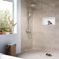 Vorschau: Hansgrohe RainDrain Compact Duschrinne 90cm, befliesbar, flache Installation, edelstahl gebürstet