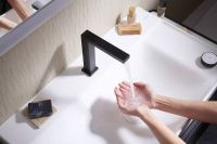 Vorschau: Hansgrohe Xelu Q Waschbecken 80x48cm, Ablage rechts & Hahnloch für Bedienelement, SmartClean, weiß