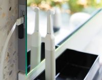 Vorschau: Burgbad Fiumo LED-Spiegel 140cm mit Ablage, Reling in weiß