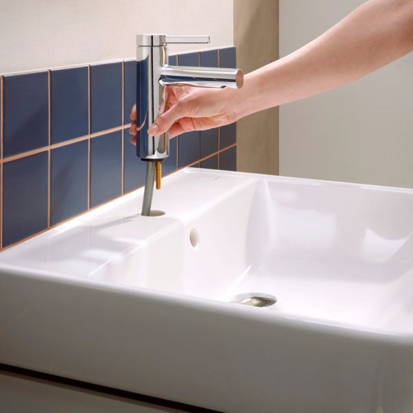 hansgrohe Zesis S Waschtischarmatur 100 CoolStart mit Metall Zugstangen-Ablaufgarnitur, chrom