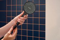 Vorschau: hansgrohe Activera Select S Duschset 95 2jet EcoSmart+ mit Duschstange 65cm, schwarz matt