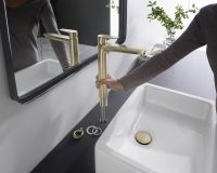Vorschau: Hansgrohe Talis E Waschtischarmatur 240 ohne Ablaufgarnitur brushed bronze 71717140