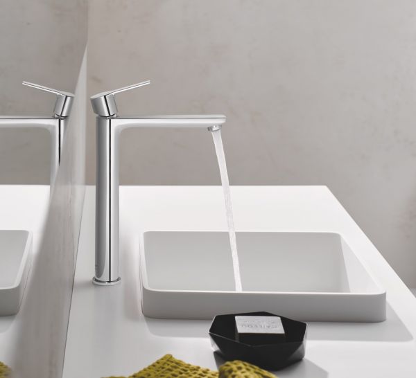 Grohe Lineare Wasserhahn XL-Size, glatter Körper, wassersparend