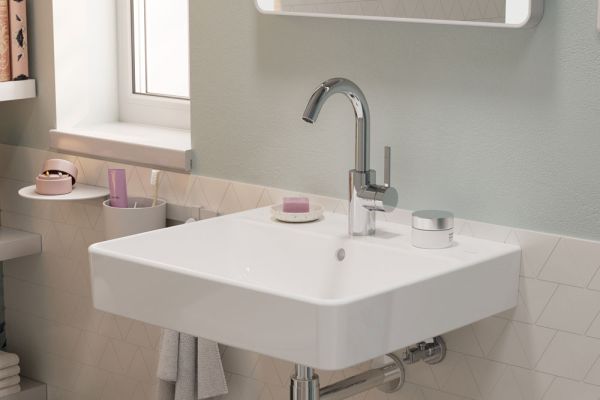 hansgrohe Zesis S Waschtischarmatur 210 mit Schwenkauslauf, Push-Open Ablaufgarnitur, chrom