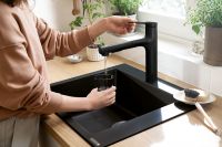 Vorschau: Hansgrohe Zesis M33 Küchenarmatur 160 2jet sBox schwarz matt 74804670