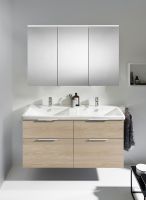 Burgbad Eqio Badmöbel-Set 123cm, Spiegelschrank, Keramik-Doppelwaschtisch und WT-Unterschrank, eiche dekor cashmere, Griff chrom, links 