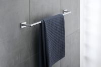 Vorschau: Duravit Karree Badetuchhalter wandhängend, chrom 0099601000