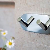 Vorschau: Smedbo Home Doppelter Handtuchhaken, chrom