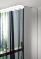 Vorschau: Burgbad Fiumo Spiegelschrank mit horizontaler LED-Beleuchtung, 2 Spiegeltüren 80,6x67cm