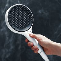 Vorschau: hansgrohe Rainfinity Handbrause 130, 3 Strahlarten, wassersparend, weiß matt