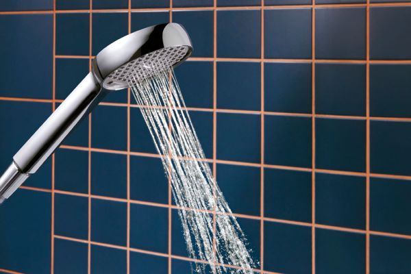 hansgrohe Activera Select S Duschset 95 2jet EcoSmart mit Duschstange Varia 72cm, chrom