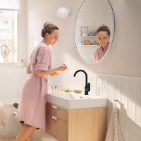 Vorschau: Hansgrohe Rebris S Einhebel-Waschtischarmatur 210 mit Schwenkauslauf, schwarz matt 72536670