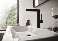 Hansgrohe Finoris Einhebel-Waschtischarmatur 230 mit Schwenkauslauf und Push-Open Ablaufgarnitur, schwarz matt 76060670