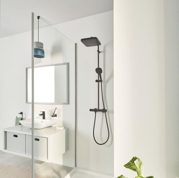 Grohe QuickFix Vitalio Comfort 250 Duschsystem, anpassbar an Bohrlöcher, eckig, schwarz matt