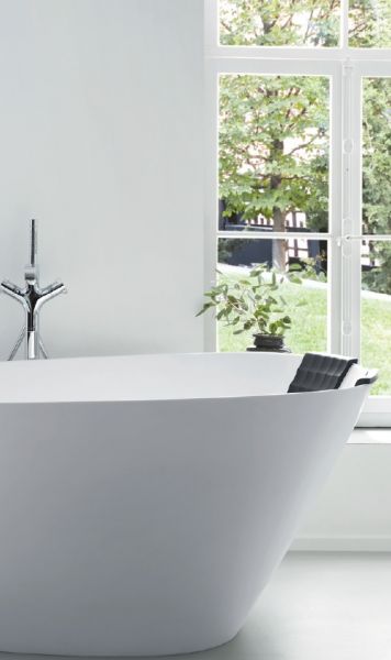 RIHO Solid Surface Toledo freistehende Badewanne 158x110x62 cm, weiß seidenmatt BS55005