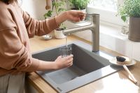 Vorschau: Hansgrohe Zesis M33 Küchenarmatur 160 2jet sBox edelstahl 74804800