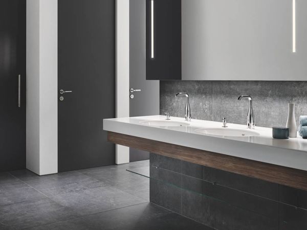 Grohe Essence E Infrarot-Elektronik für Waschtisch mit Mischung, Netzbetrieb, chrom