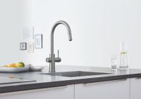 Vorschau: GROHE Blue Home C-Auslauf Starter Kit, herausziehbar, Filterfunktion & Sprudelfunktion 31541DC0 supersteel Spüle 2