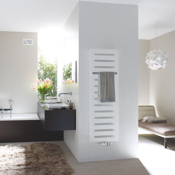 Zehnder Metropolitan Bar Badheizkörper, Warmwasserbetrieb oder Mixbetrieb