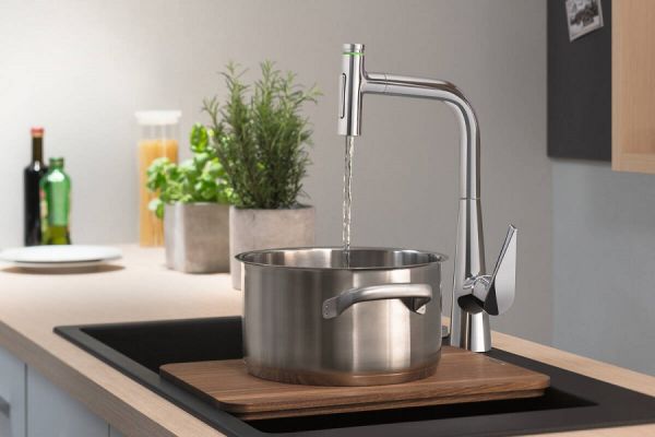 Hansgrohe F15 Schneidebrett Nussbaum